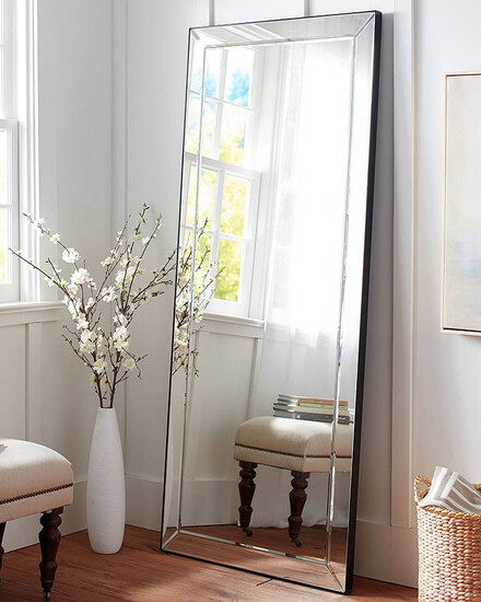 Зеркало в раме  "Дориан" (Античный белый Рокко)