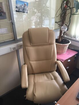 Кресло «Бергамо» (Bergamo) (Искусственная бежевая кожа) в Санкт-Петербурге фото покупателя №1