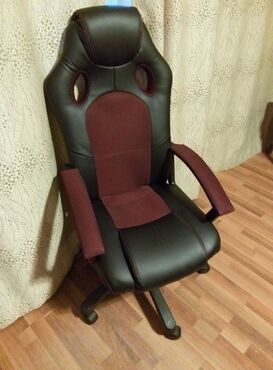 Кресло компьютерное «Рейсер СТ» (Racer ST) (Искусственная черная кожа + бордовая сетка) в Санкт-Петербурге фото покупателя №1